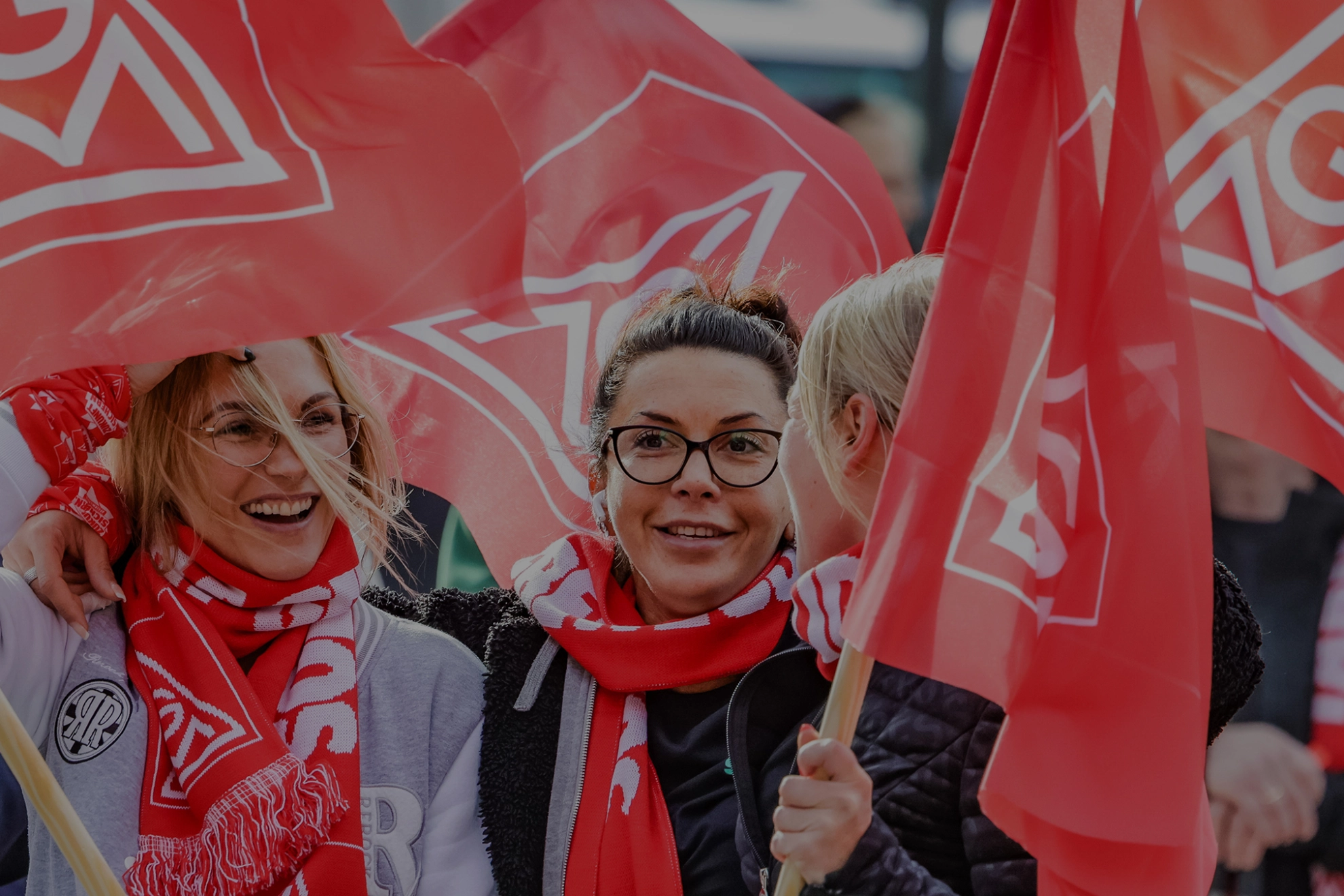 Metallerinnen beim Warnstreik in Gevelsberg