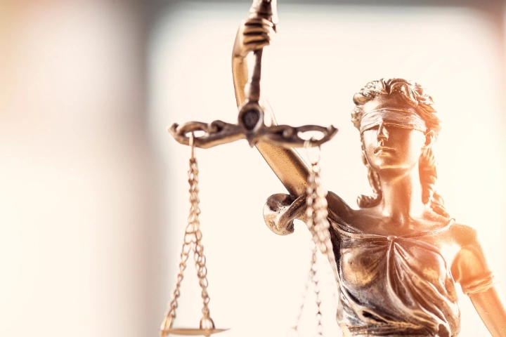 Alles was Recht ist.