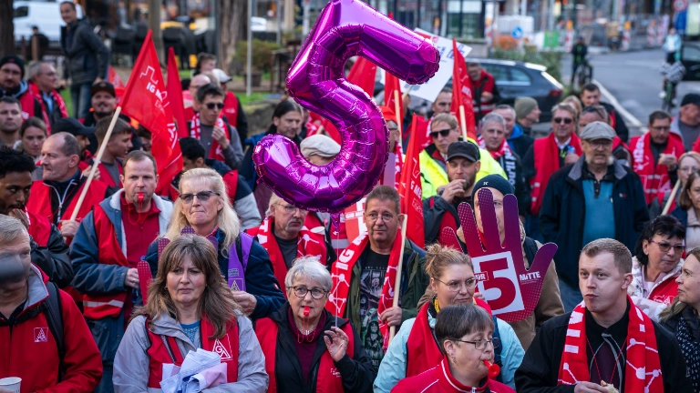 Tarifverhandlungen 2. Runde Bezirk Mitte in Eisenach am 28.10.2026. Foto Frank Rumpenhorst